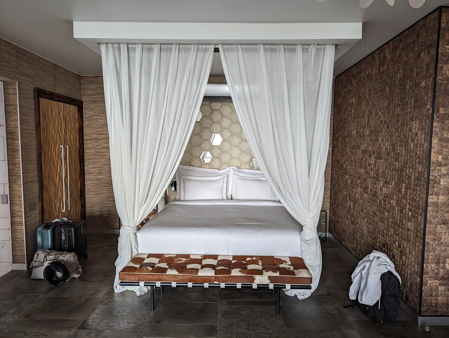 Makanda Inn — Guest room