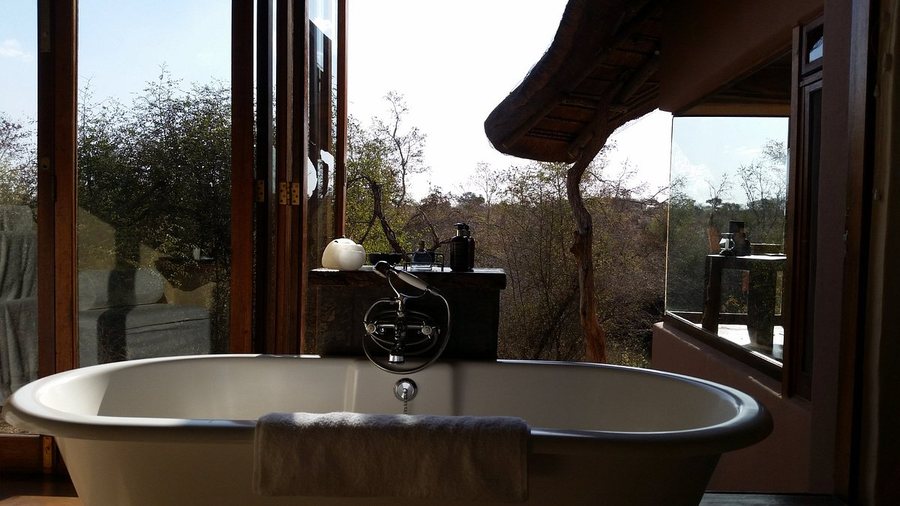 Makanyane Safari Lodge — Bathroom