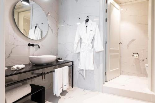 Malda Singular Hotel Barcelona Catalonia — Bathroom