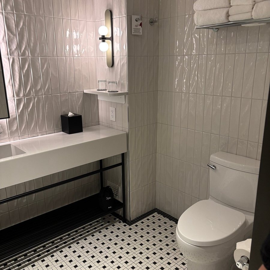 Malolo Bed and Breakfast — Bathroom