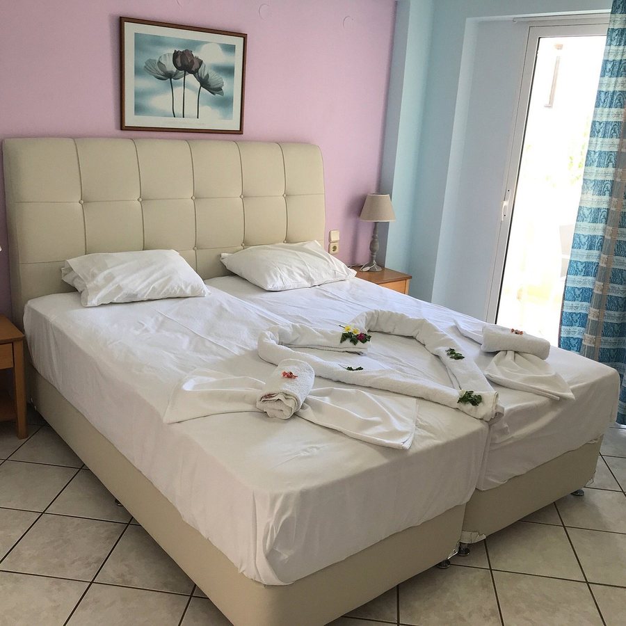 Malou Apartments — Guest room