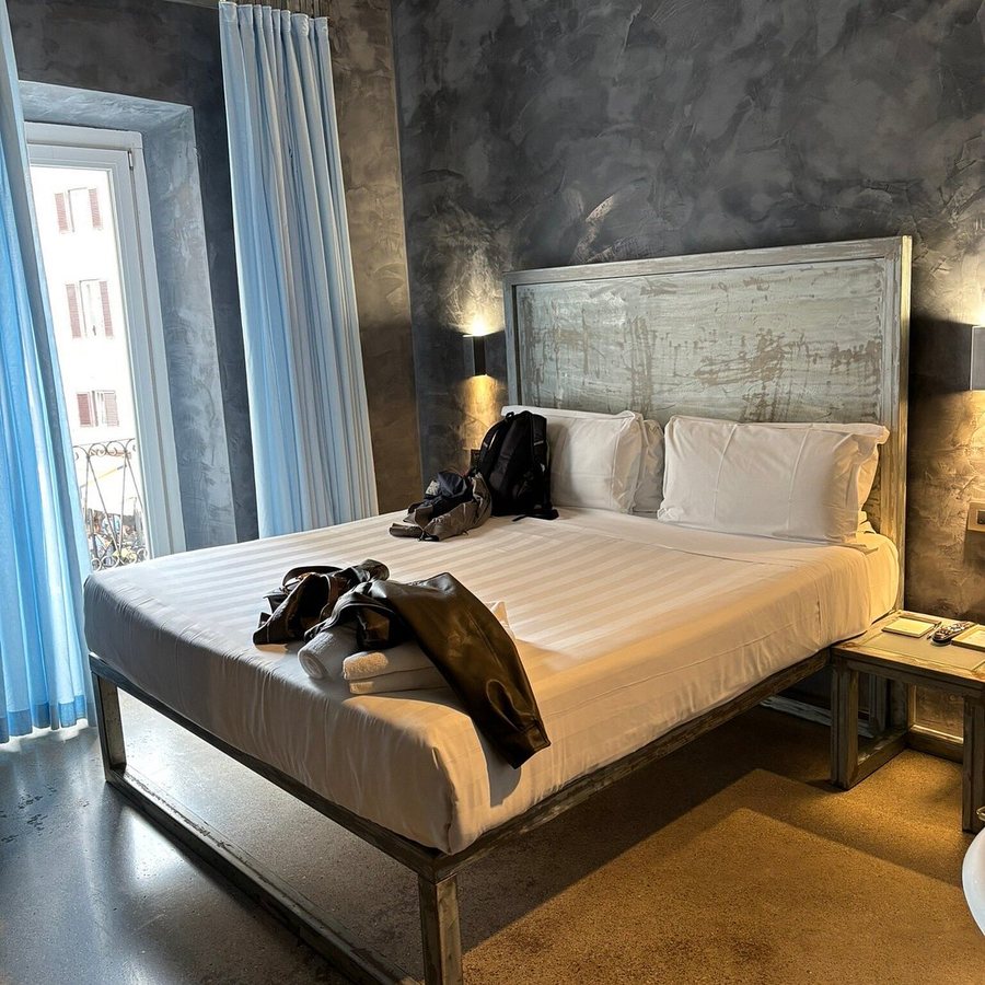 Mama s Home Rome — Guest room