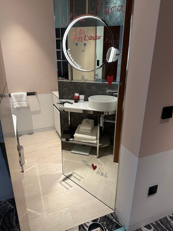 Mama Shelter Dubai — Bathroom