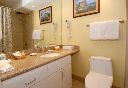 Mana Kai Maui — Bathroom