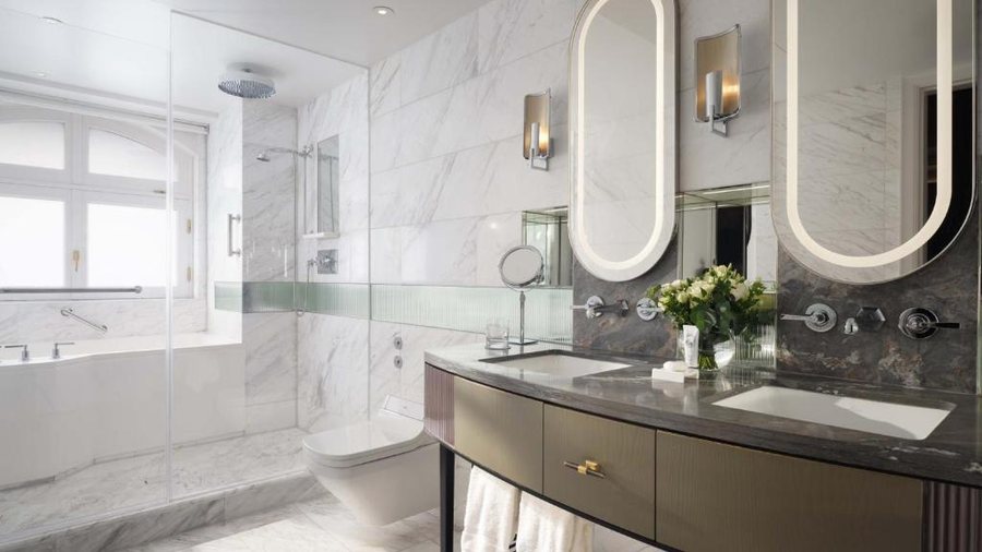 Mandarin Oriental Hyde Park London — Bathroom