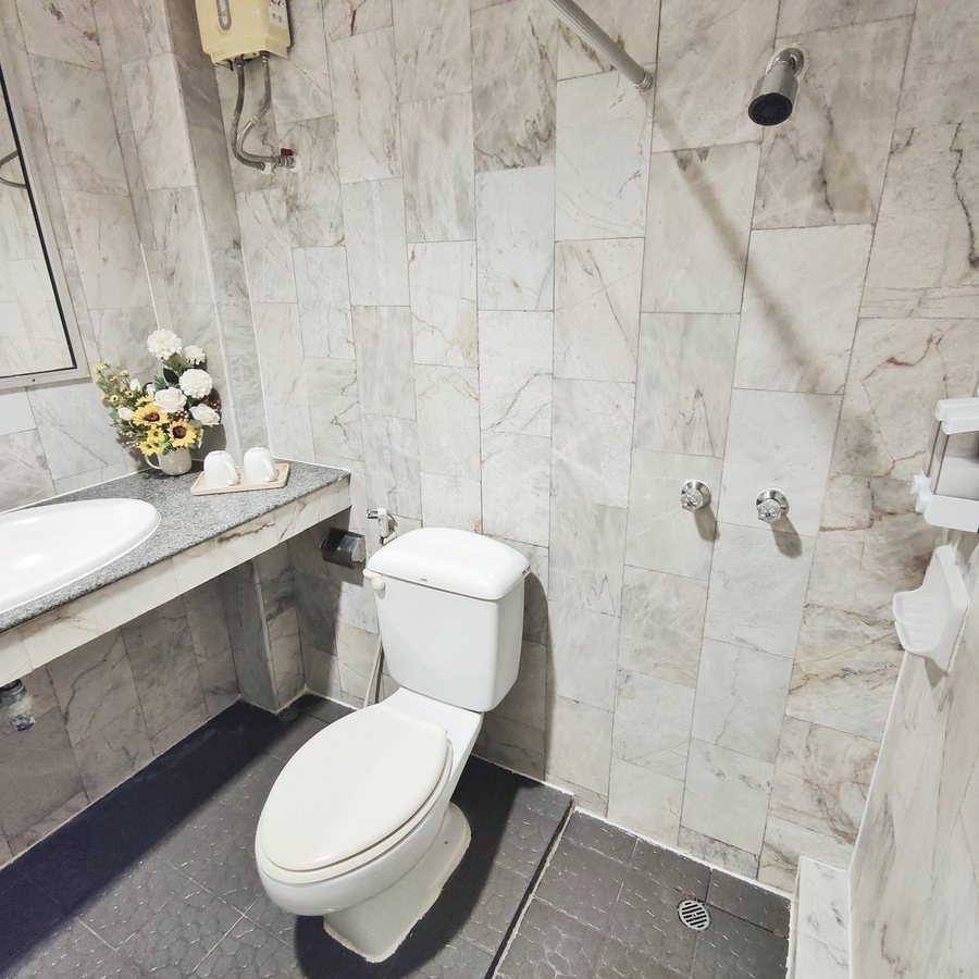 Manhattan Pattaya — Bathroom