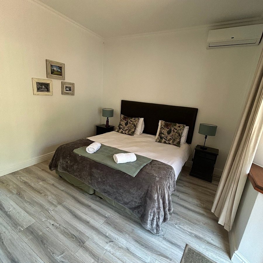 Manley Wine Estate — Guest room