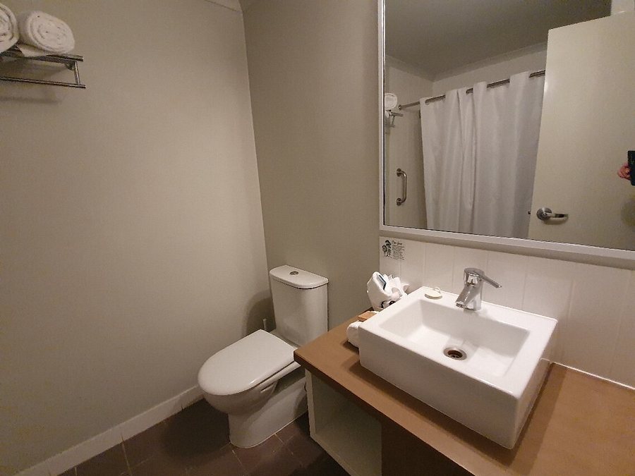 Manly Marina Cove Motel Brisbane — Bathroom