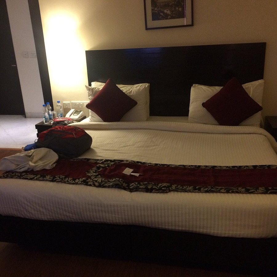 Mantra Amaltas — Guest room