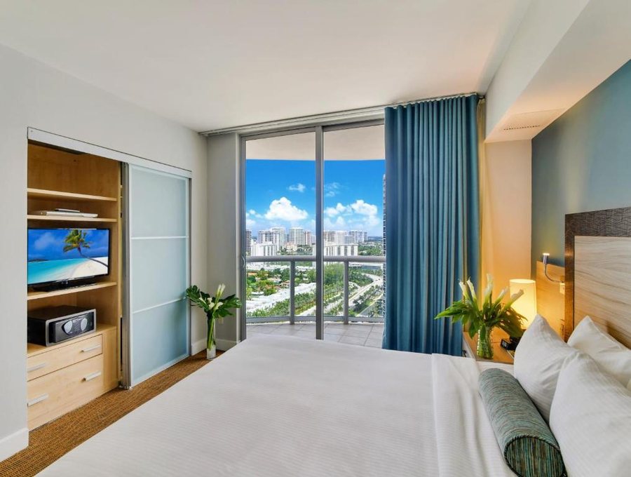 Marenas Beach Resort — Guest room