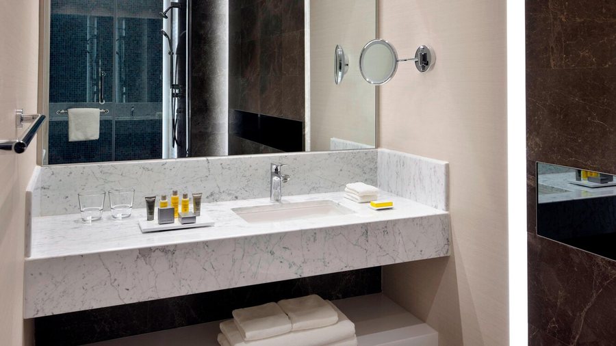 Mari Suites Hotel Istanbul — Bathroom