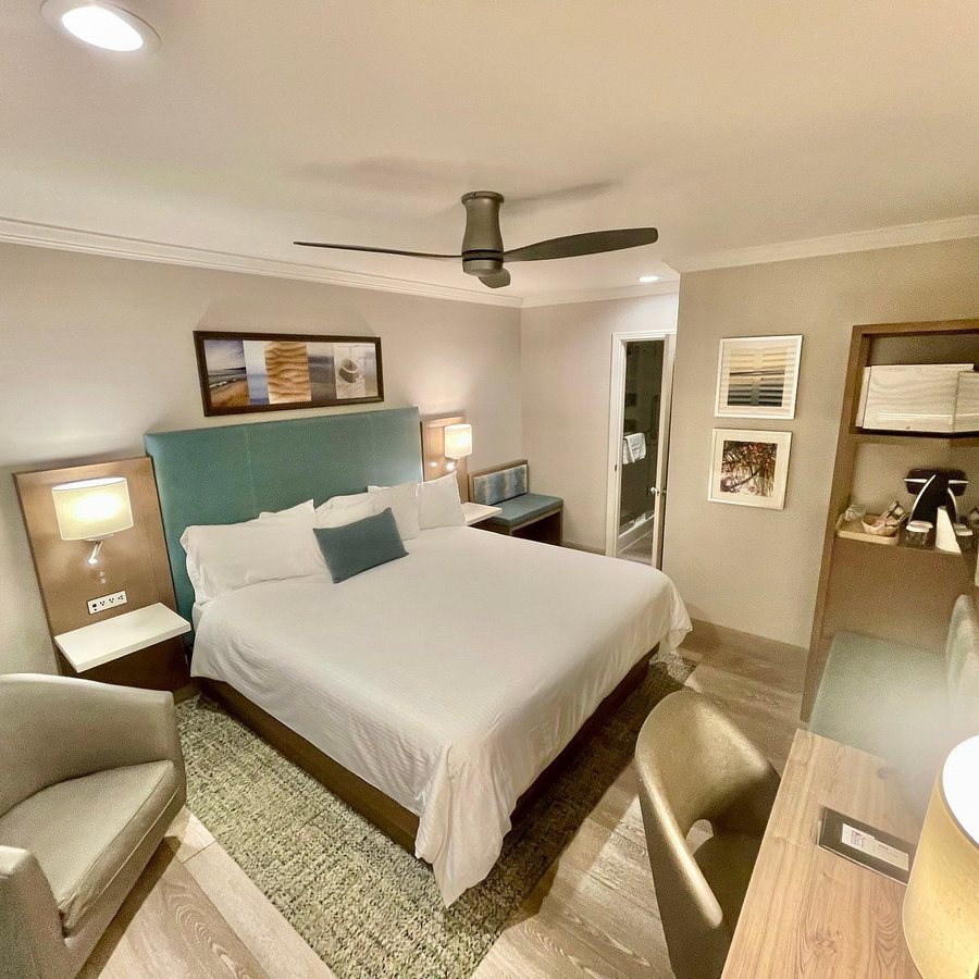 Marina Beach Motel — Guest room