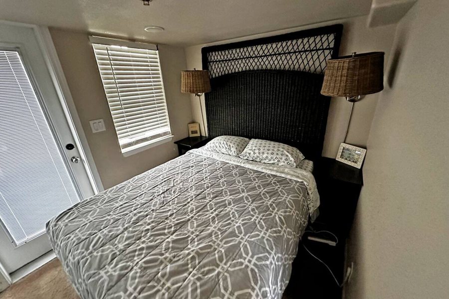 Marina Dunes RV Park — Guest room
