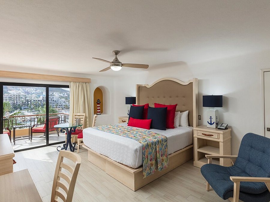 Marina Fiesta Resort Spa — Guest room