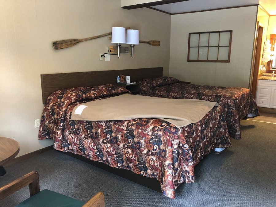 Marina Motel — Guest room