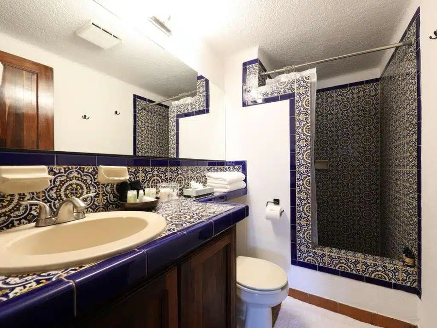 Marina Sol Cabo Leisure Vacation Condos — Bathroom
