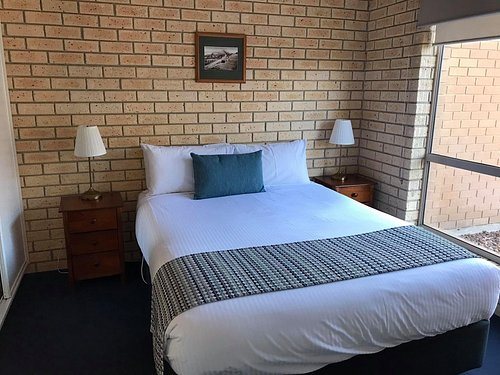 Marine Cove Resort — Guest room