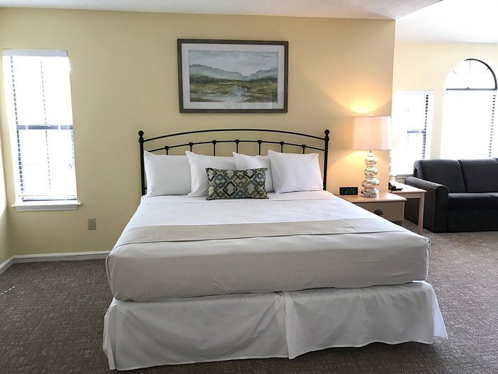 Mariners Suites — Guest room
