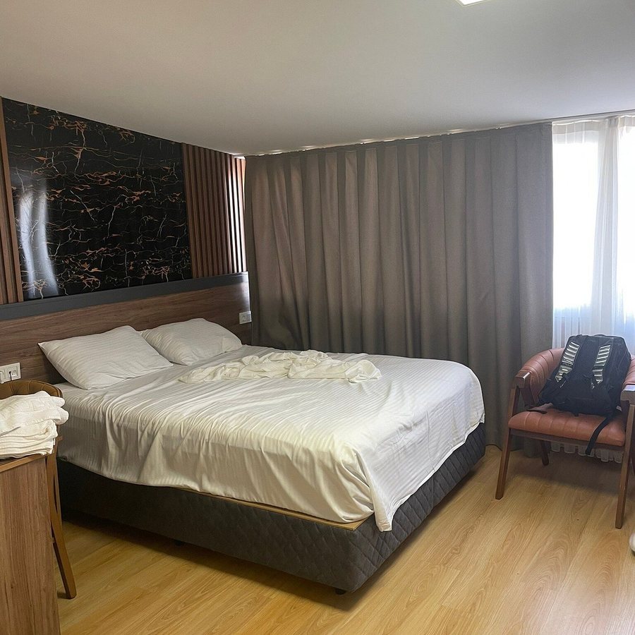 Marmara Place Istanbul — Guest room