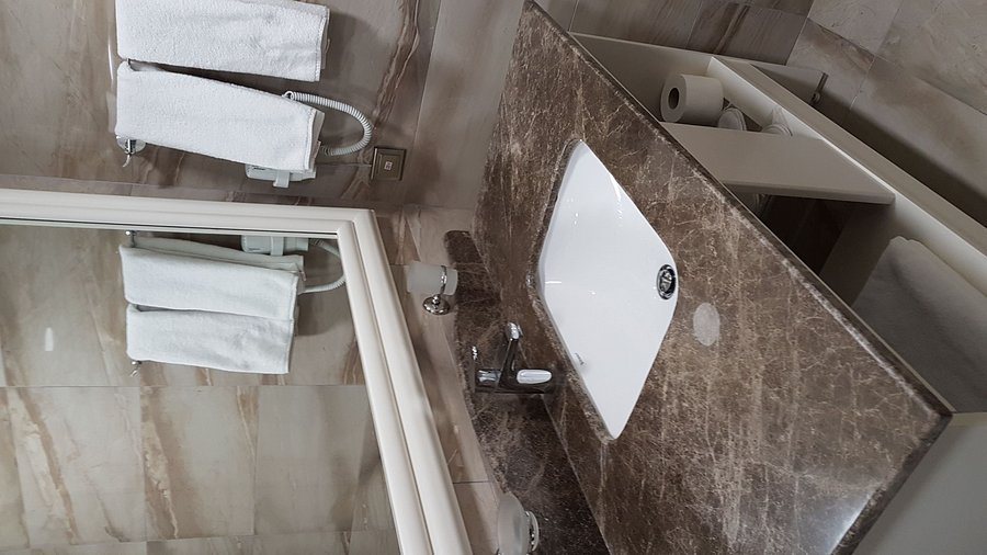 Marnas Hotels Istanbul — Bathroom