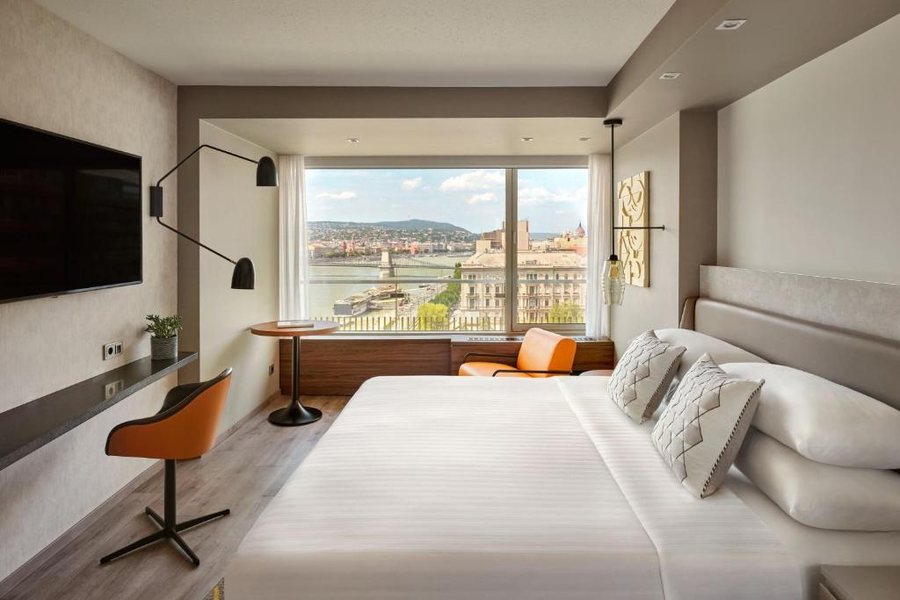 Marriott — Guest room