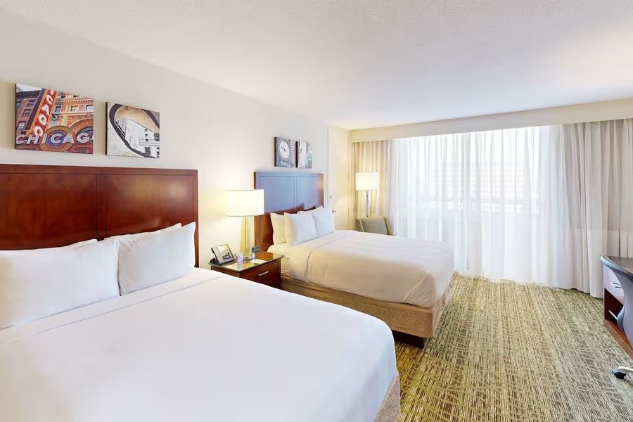 Marriott Chicago O hare — Guest room