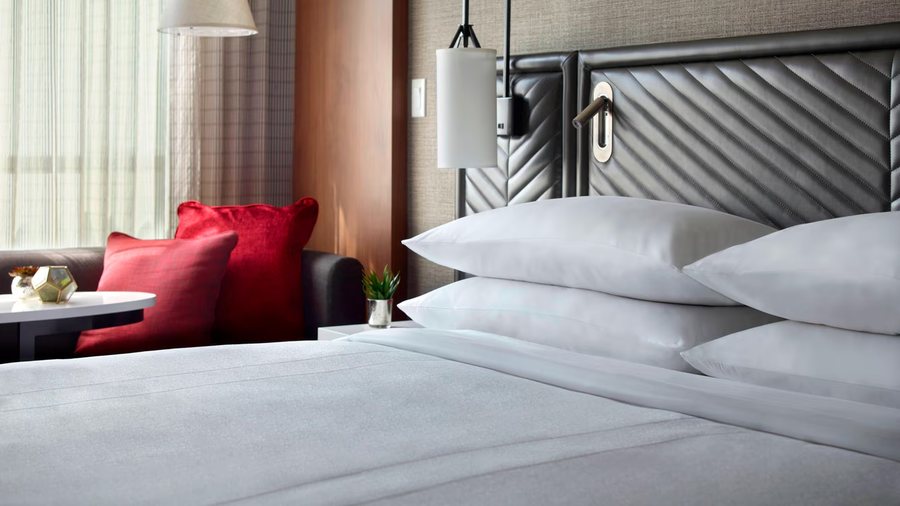 Marriott Columbus OSU Columbus Ohio — Guest room