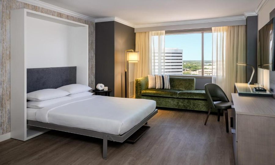 Marriott Jacksonville Downtown — Guest room