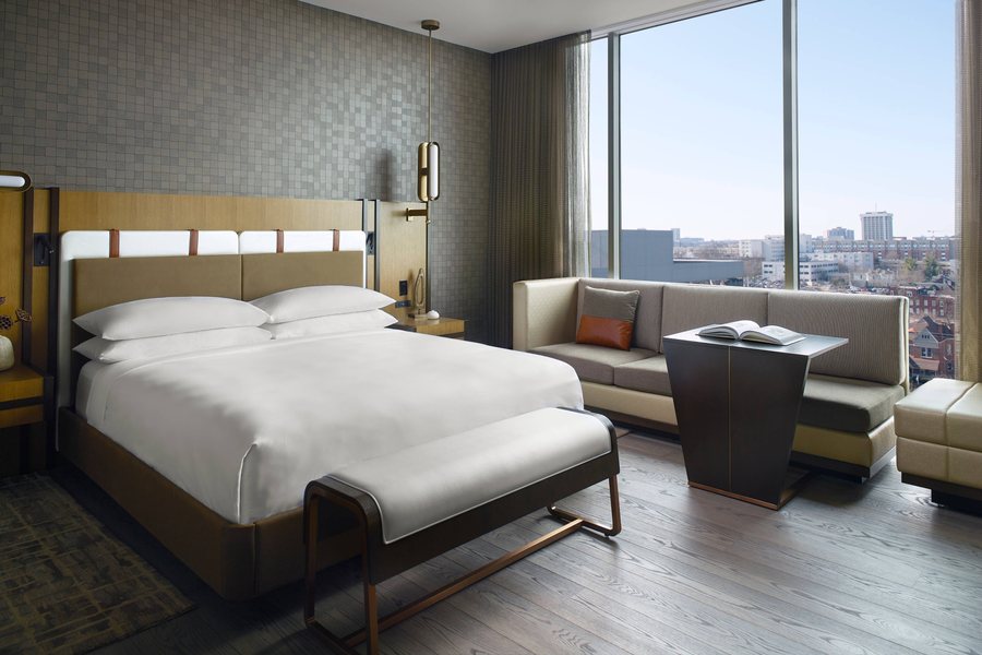 Marriott Lexington City Center — Guest room