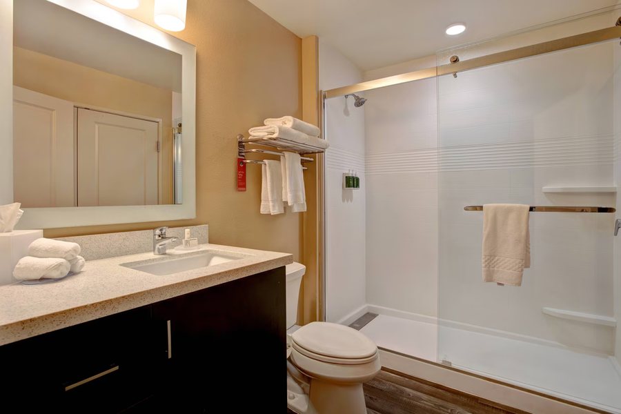 Marriott North Austin Round Rock — Bathroom