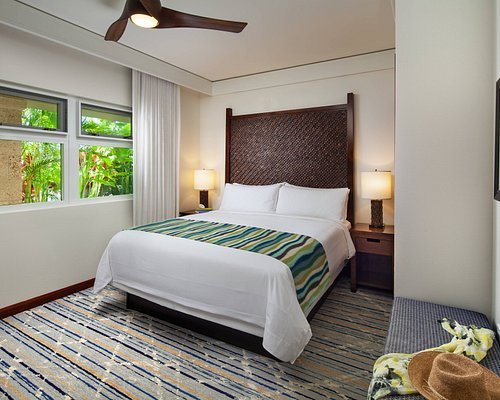 Marriott s Kauai Lagoons Kalanipu u — Guest room