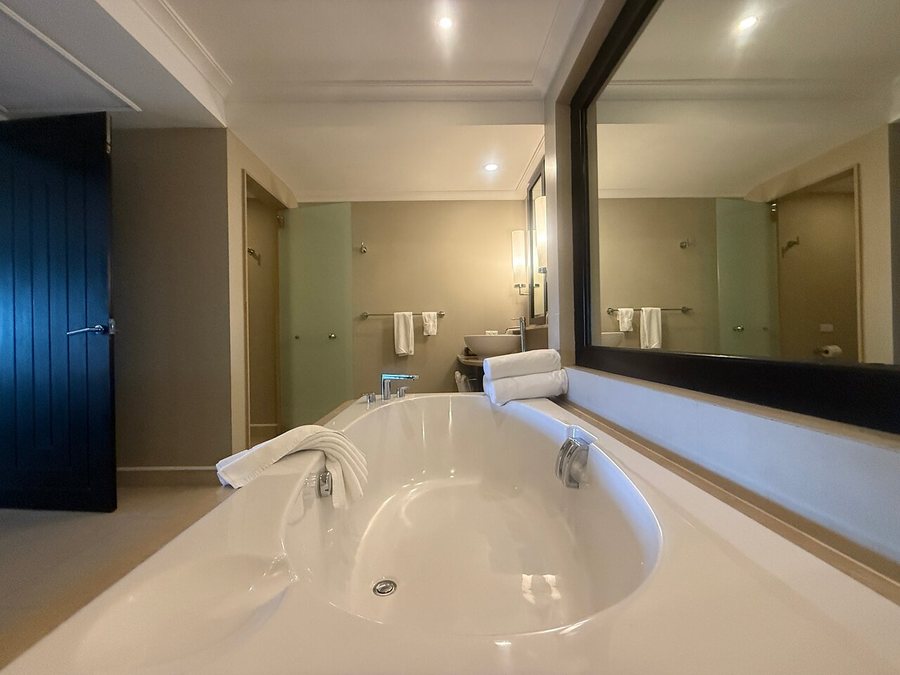 Marriott s Mai Khao Resort Phuket — Bathroom