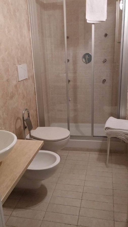 Martelli 6 Suite and Apartments — Bathroom
