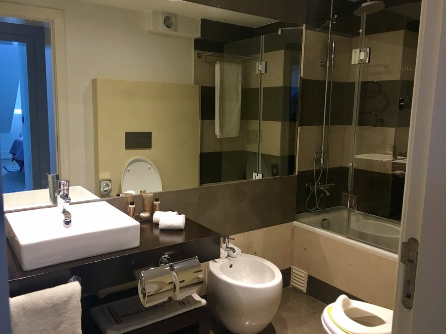 Martinhal Lisbon Chiado Family Suites — Bathroom
