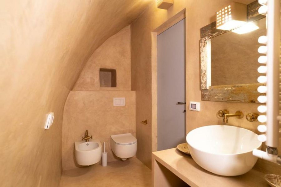 Masseria Soluco — Bathroom