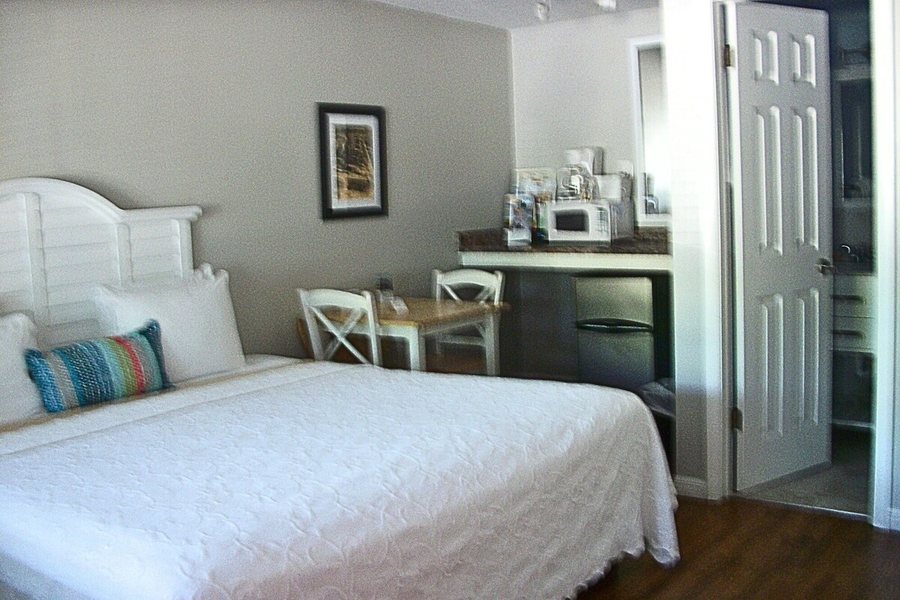 Matanzas Inn — Guest room