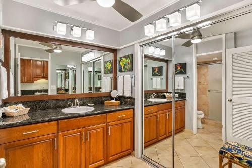 Maui Kai — Bathroom