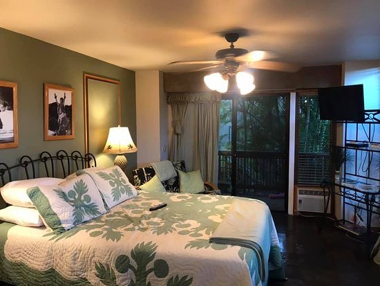 Maui What a Wonderful World Bed Breakfast — Guest room