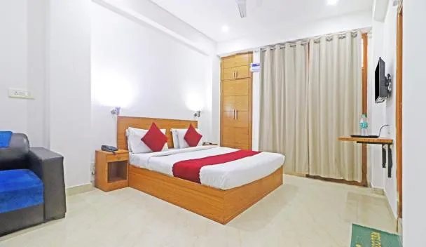 Mauryan Elite Hotel Qutab Minar Metro Station — Guest room