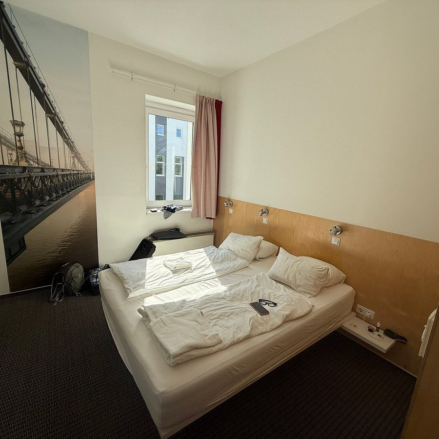 Maverick Central Market — Guest room