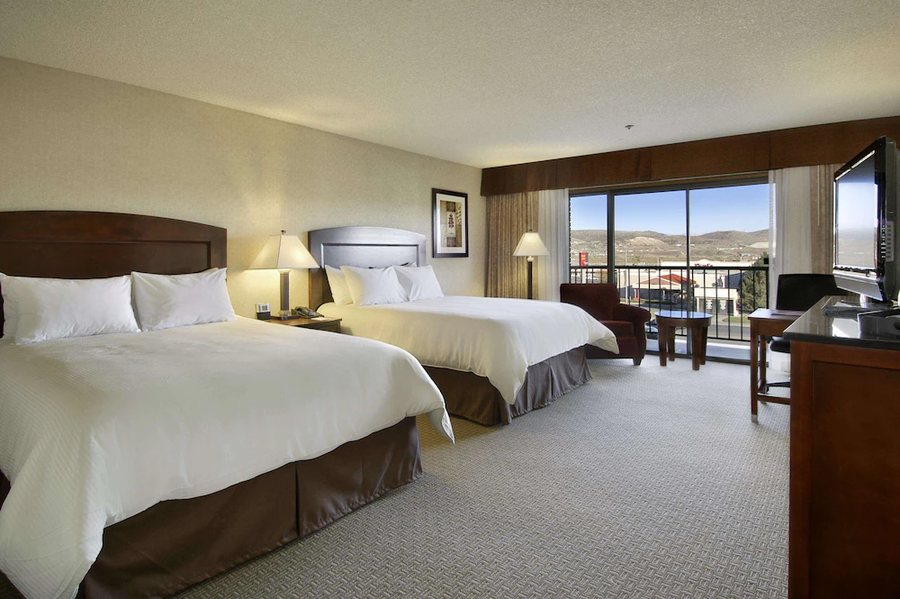Maverick Hotel Casino Elko — Guest room