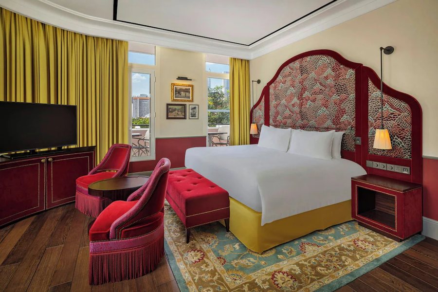 Maxwell Reserve Singapore Autograph Collection — Guest room