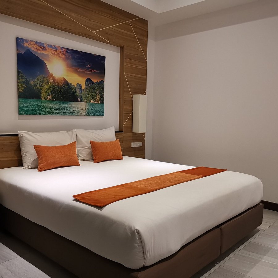 Maya Phuket Airport Hotel — Guest room