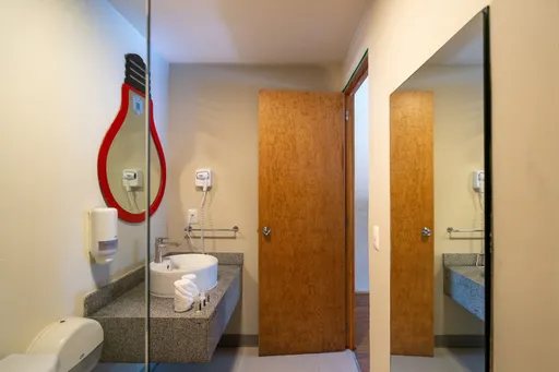 Mayan Monkey Cancun Best Hotel — Bathroom