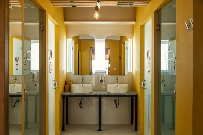 Mayan Monkey Los Cabos — Bathroom