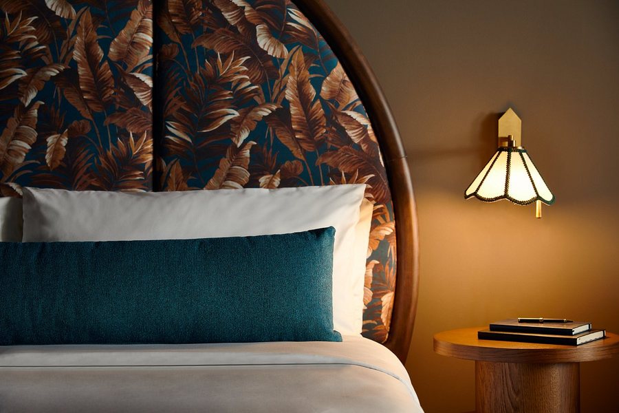 Mayfair House Hotel Garden Miami Florida — Guest room