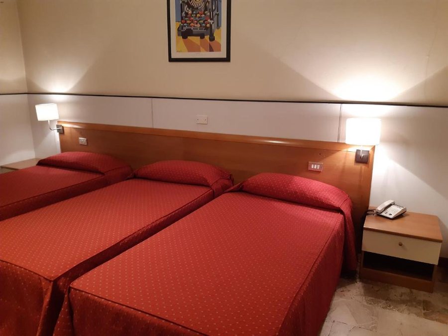 Mayorca Hotel — Guest room