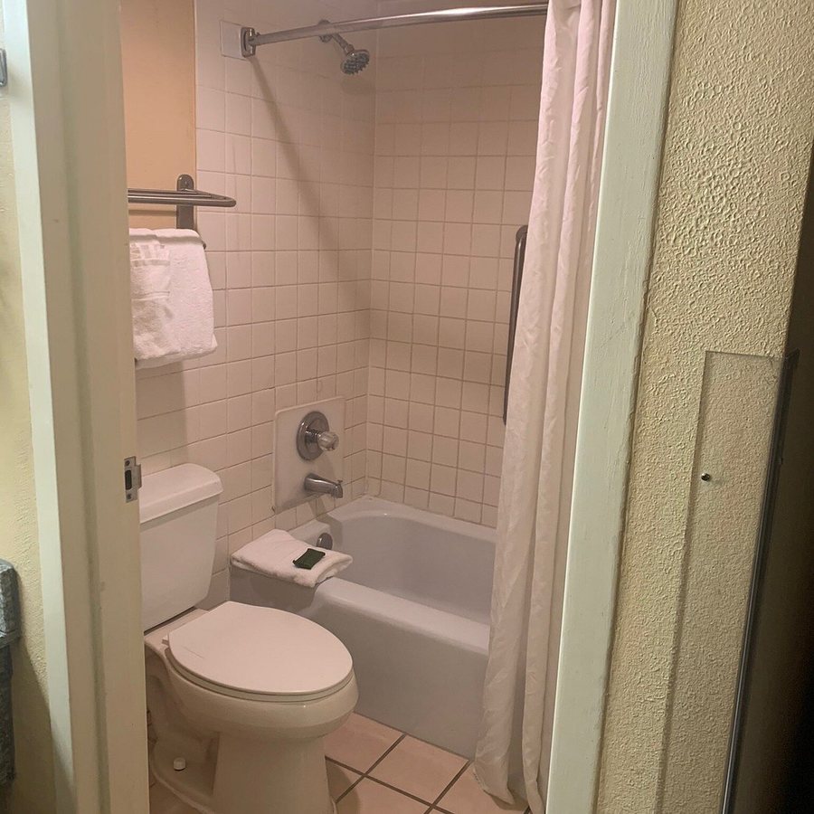 MCM Grande Hotel Fundome — Bathroom