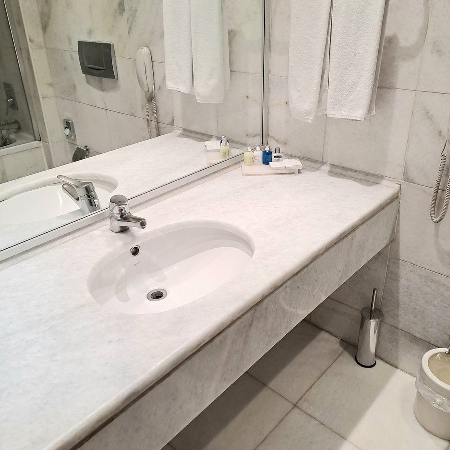Melanj Airport Hotel Istanbul — Bathroom