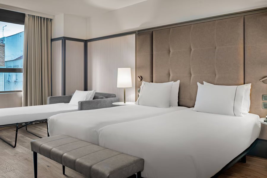 Melia Avenida America — Guest room